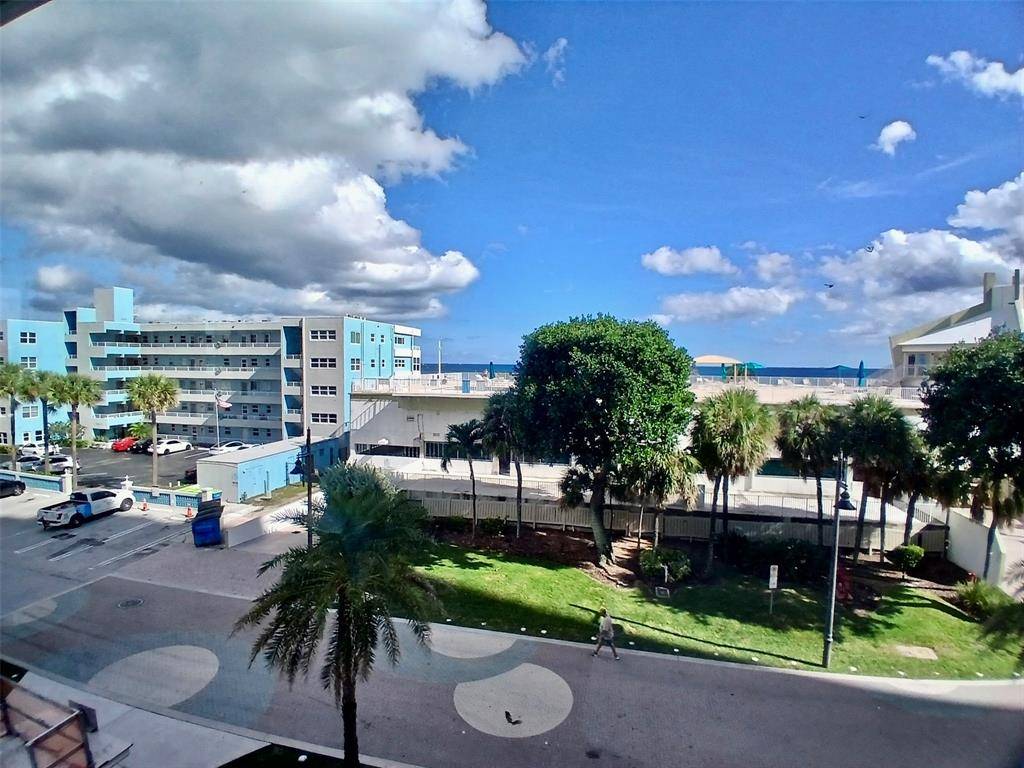 Pompano Beach, FL 33062,101 Briny Ave #401