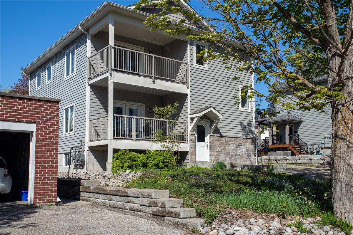 Orillia, ON L3V 5A4,325 Peter ST N #Unit B