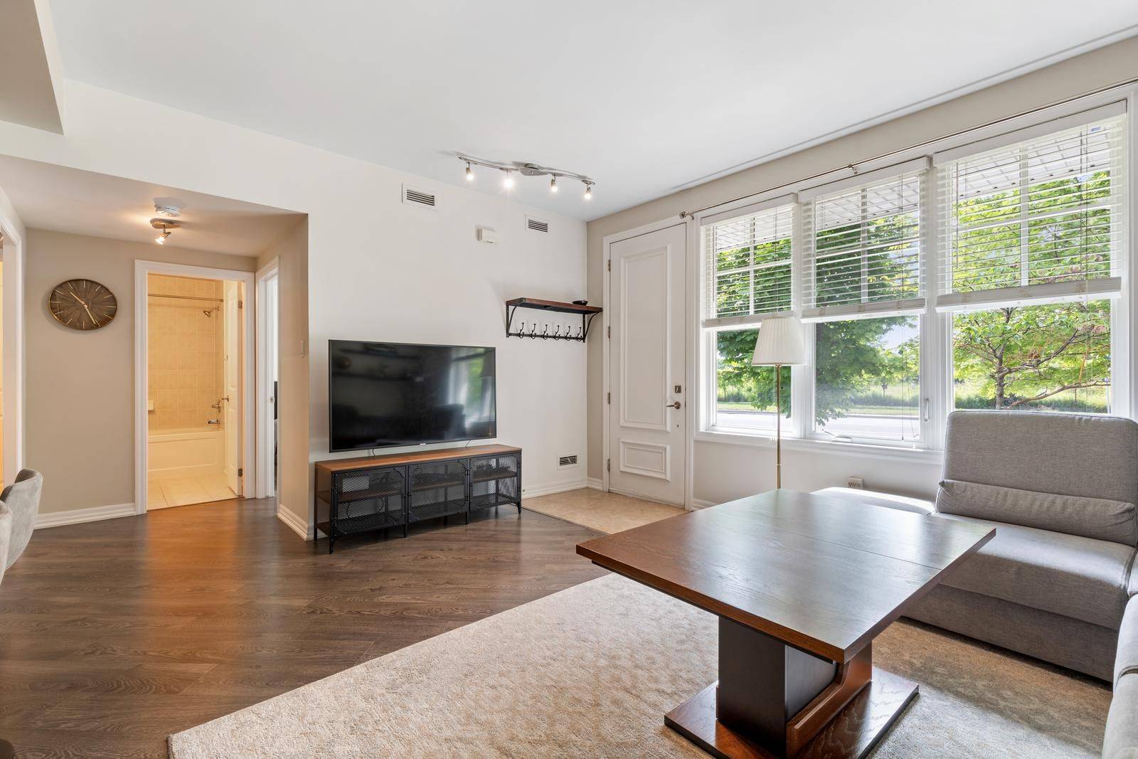 Mississauga, ON L5E 0A2,1437 Lakeshore RD E #300