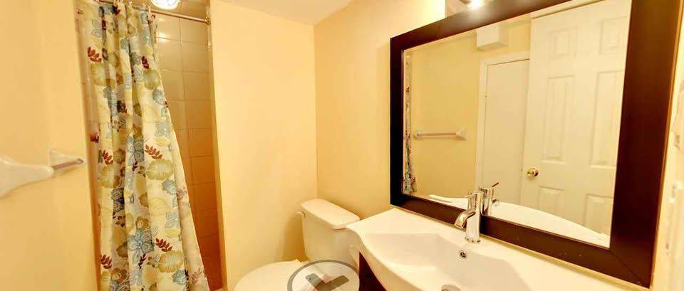 Mississauga, ON L5M 6R1,3974 Freeman TER S