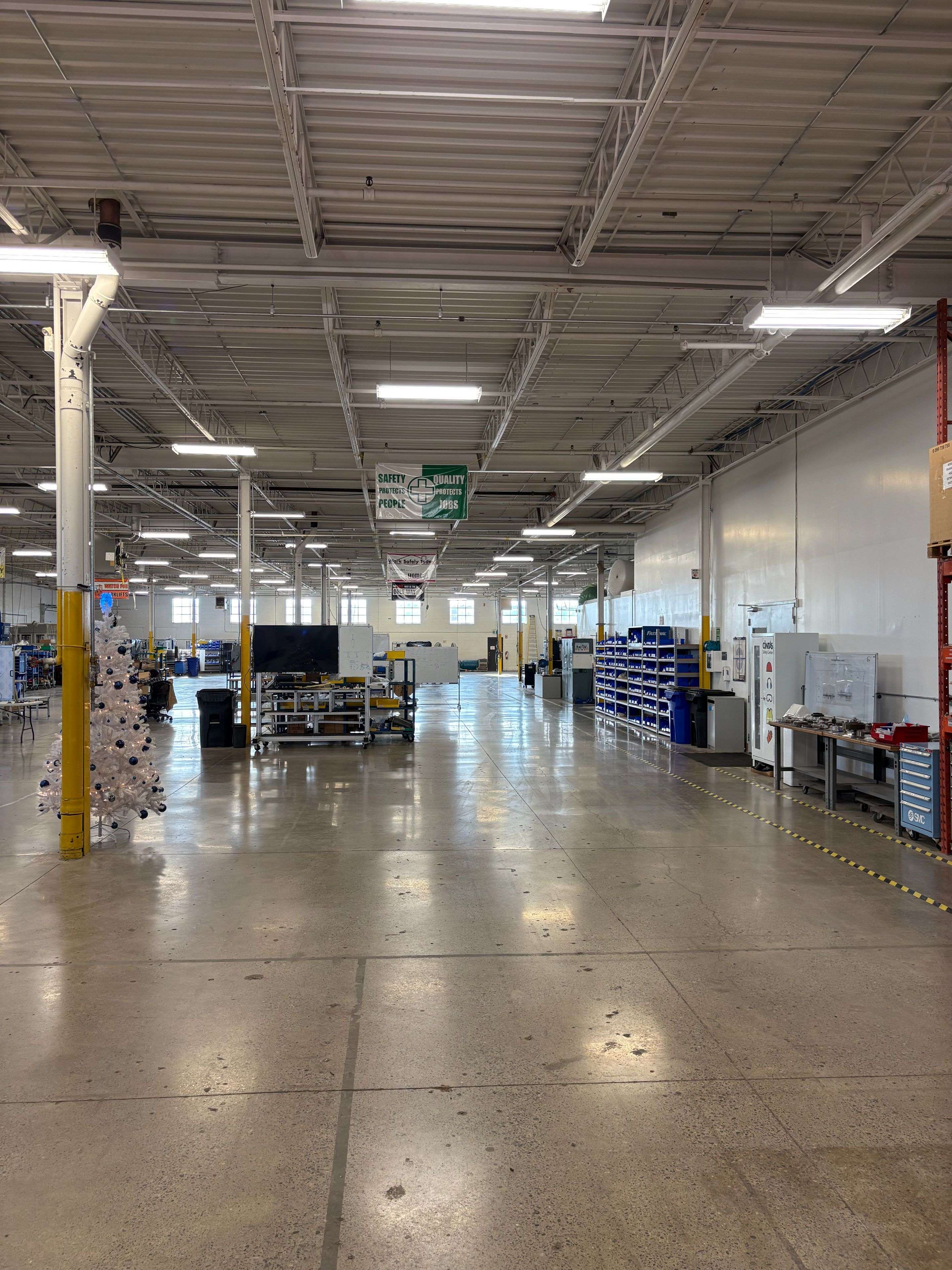 Toronto W05, ON M3N 1Y7,355 Norfinch DR