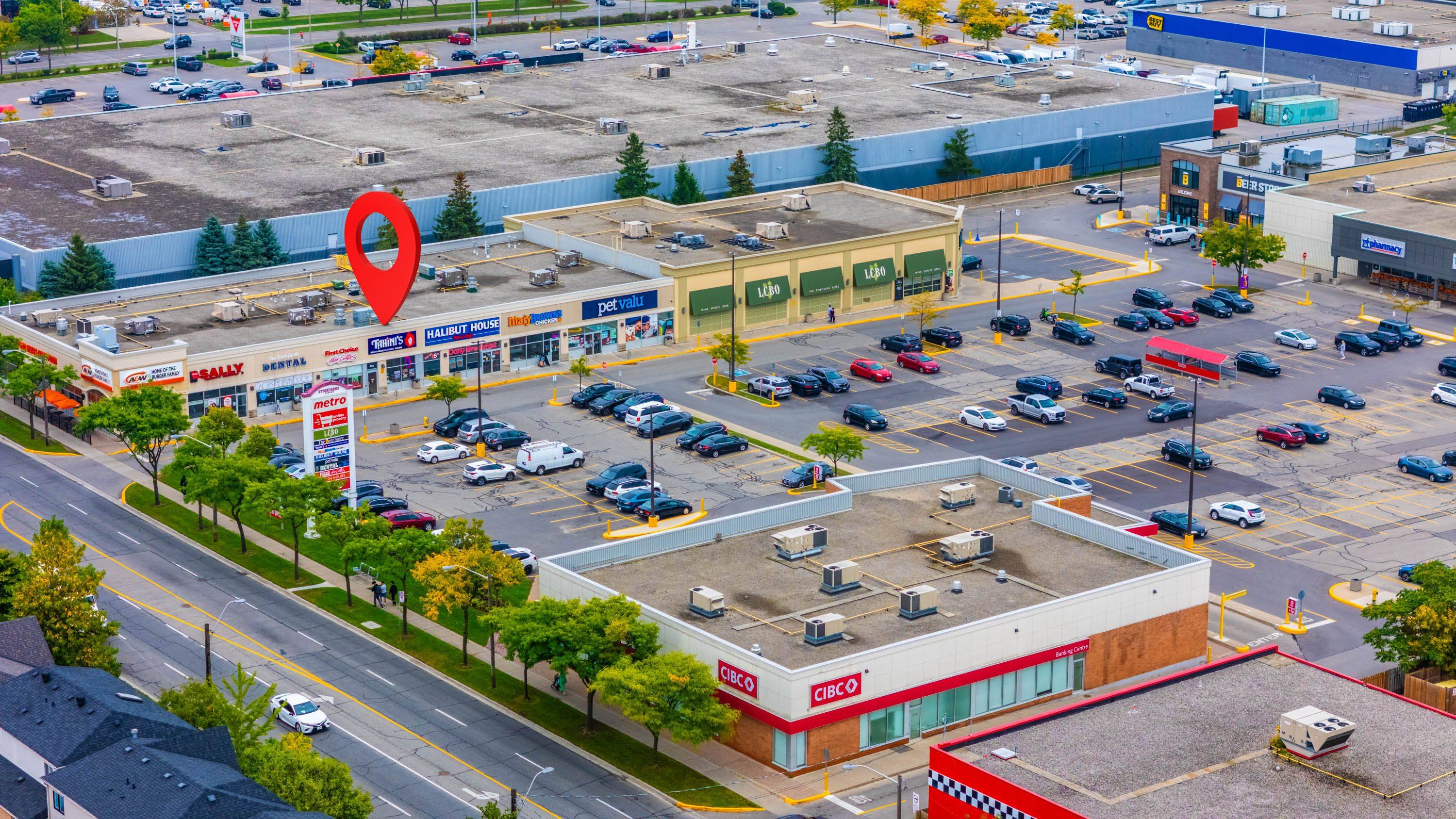 Toronto W02, ON M6N 1K5,2151 St. Clair AVE W #104