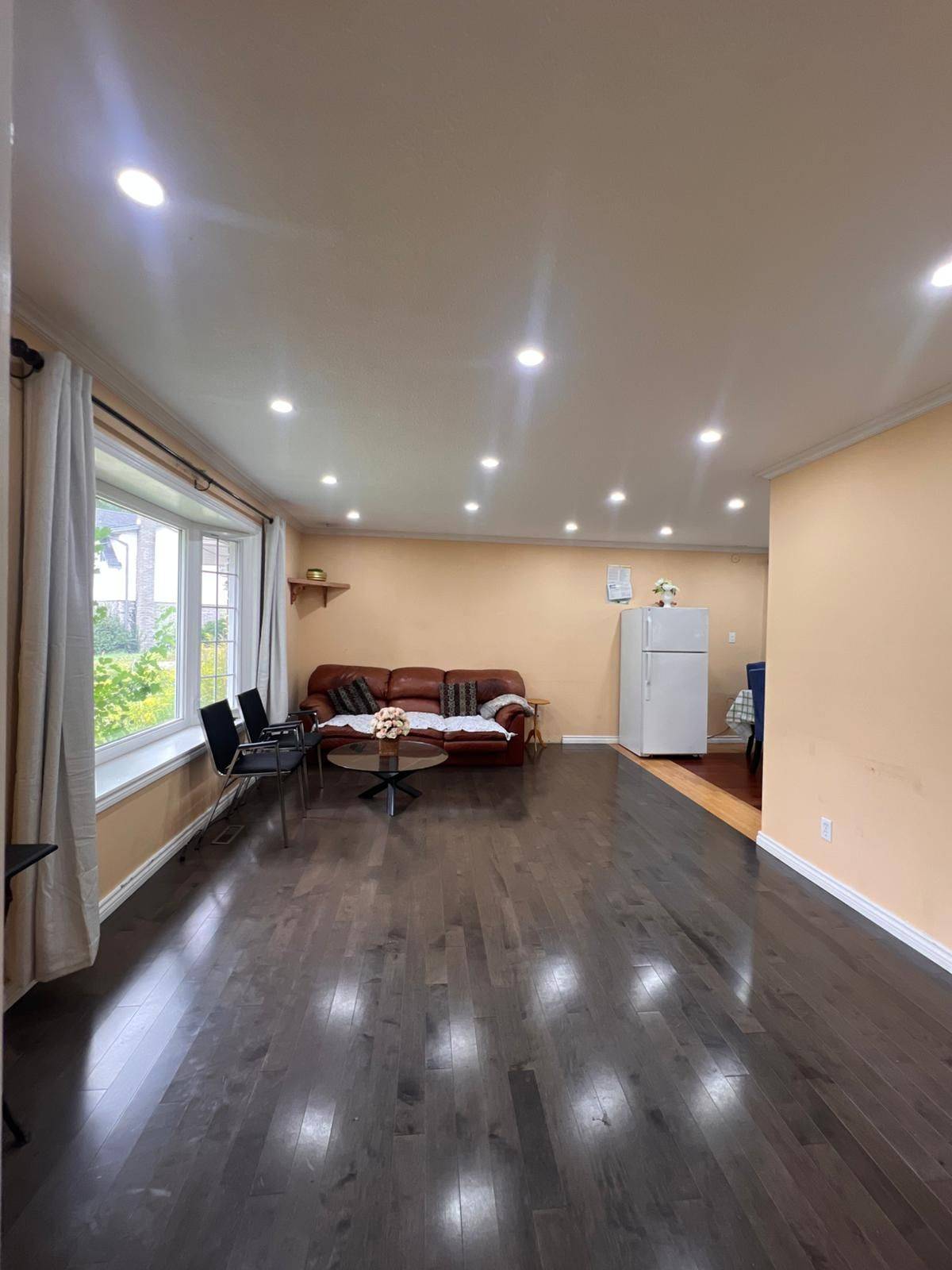 Kitchener, ON N2C 2J8,162 Cedarwoods CRES