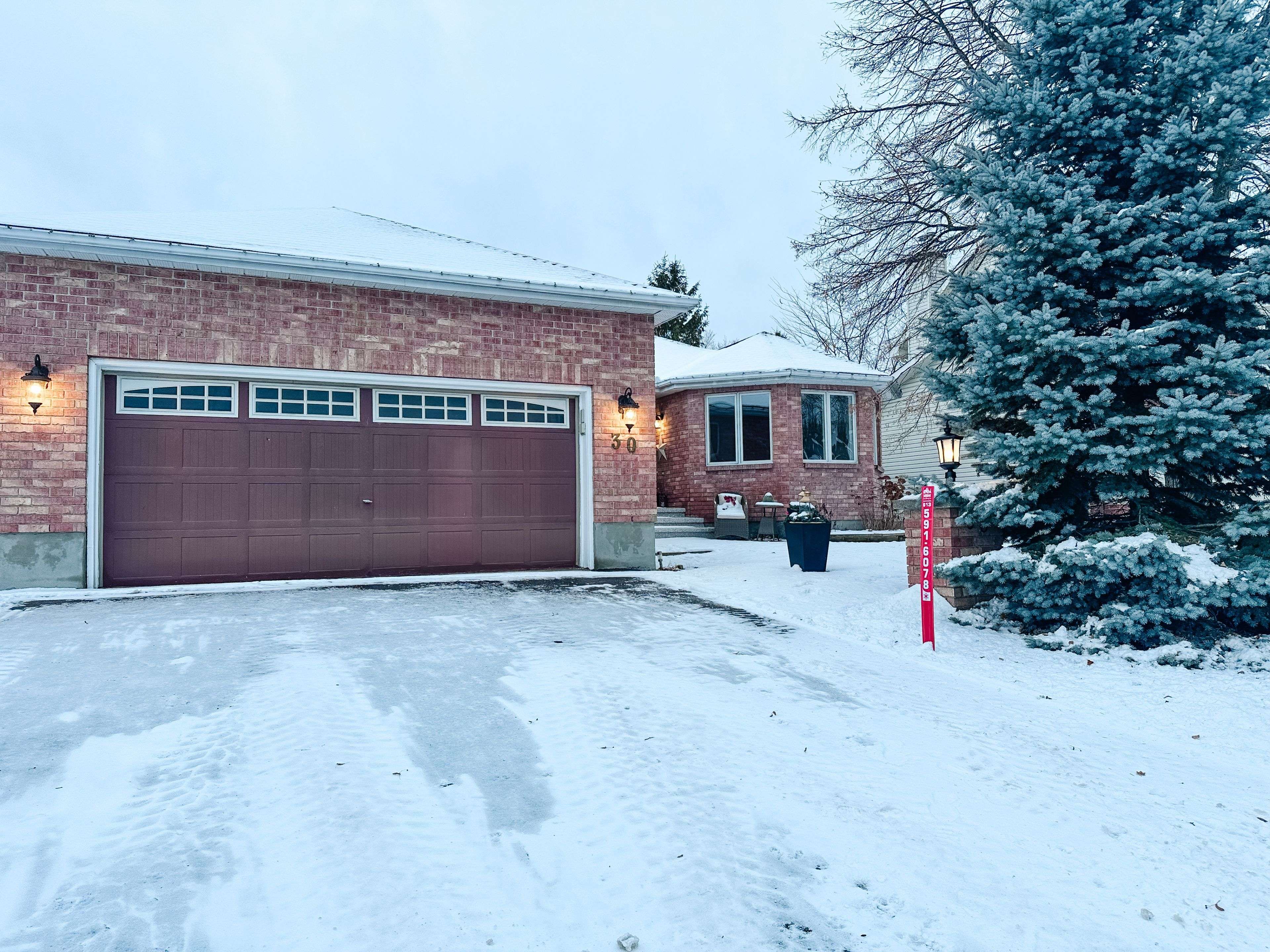 Stittsville - Munster - Richmond, ON K2S 1M4,30 Randall James DR