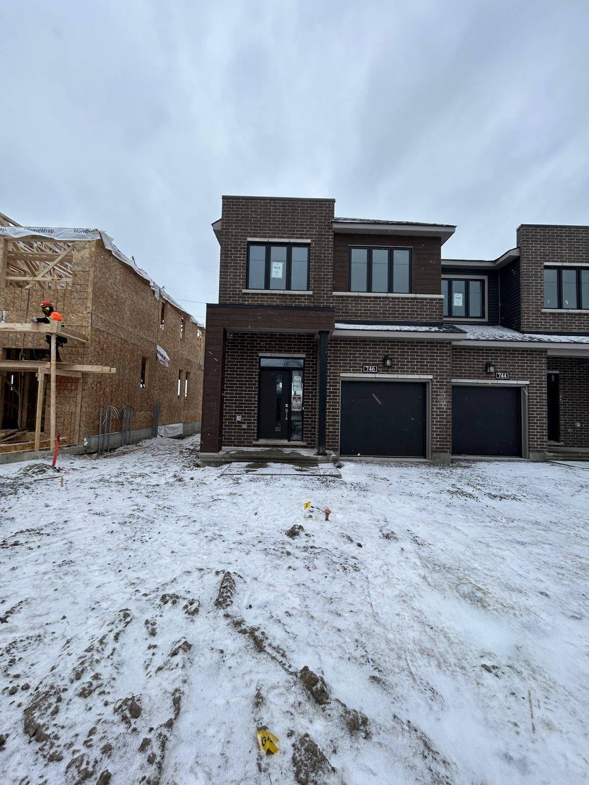 Kanata, ON K2V 0V7,746 Fairline ROW