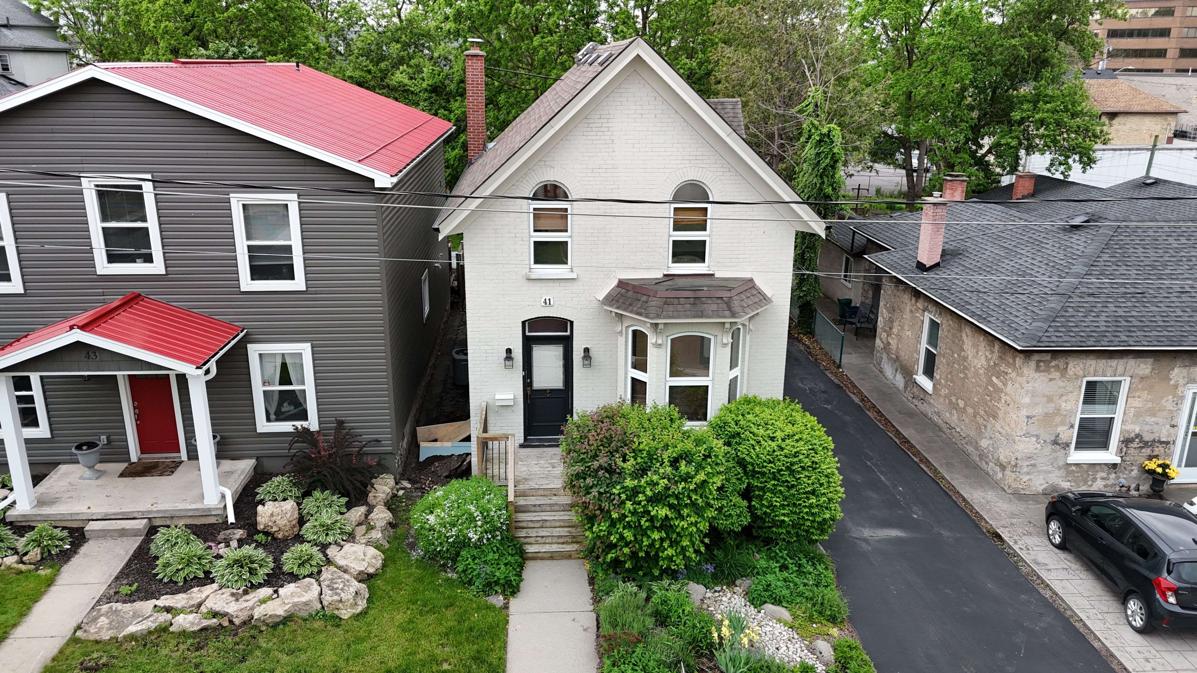 Cambridge, ON N1R 1P5,41 Park Hill RD