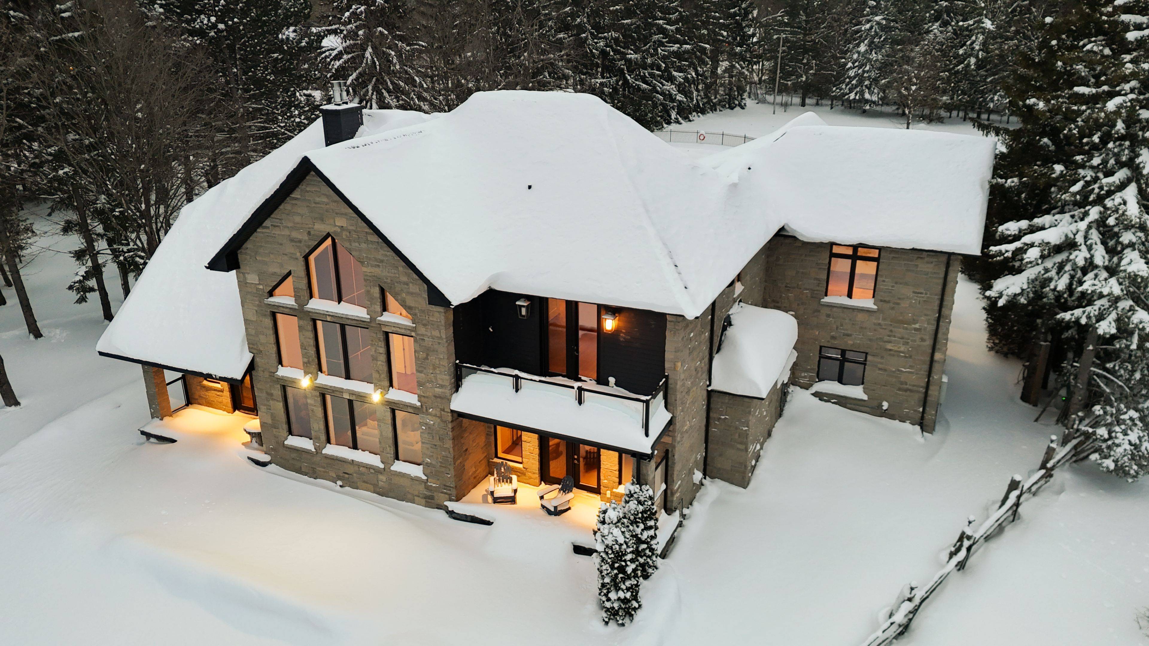 Blue Mountains, ON N0H 2E0,107 Maple LN