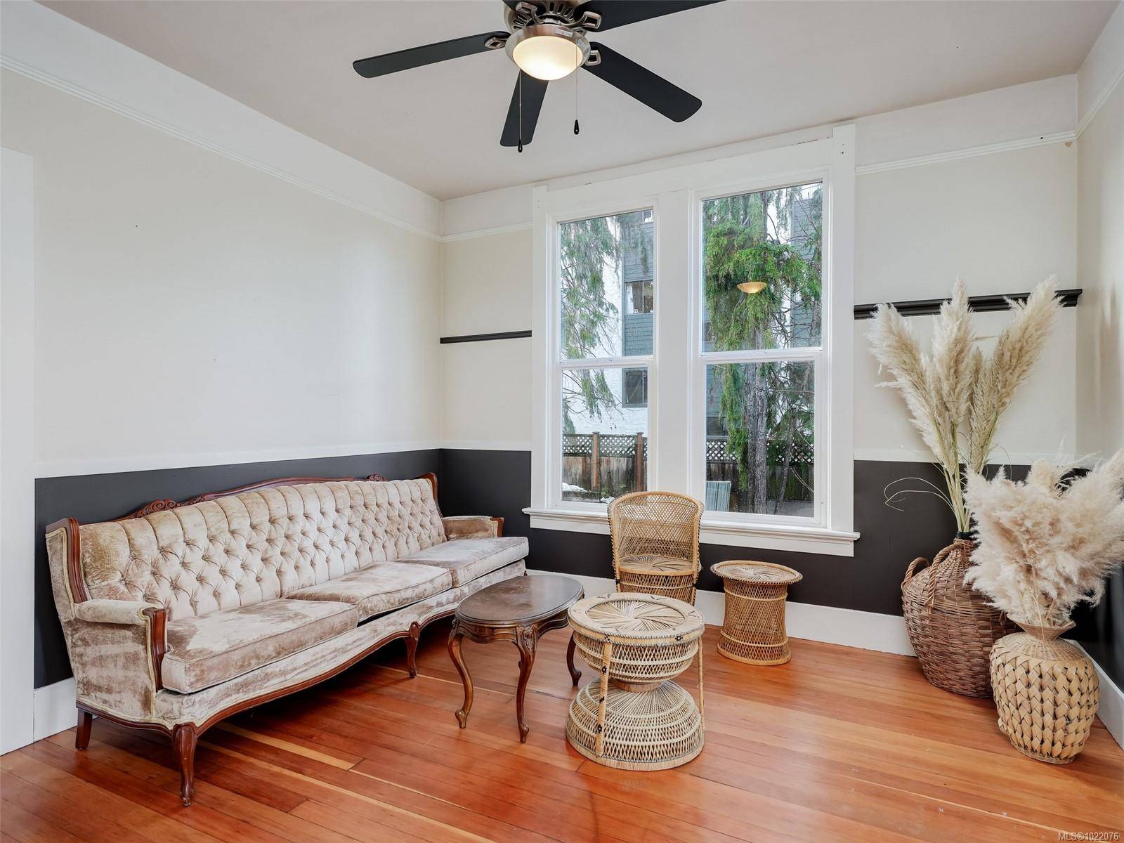 Victoria, BC V8T 1M7,1029 Queens Ave