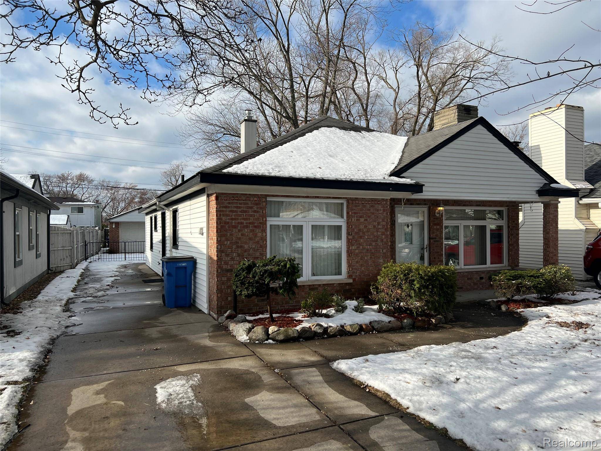 Dearborn Heights, MI 48127,7411 N Vernon ST