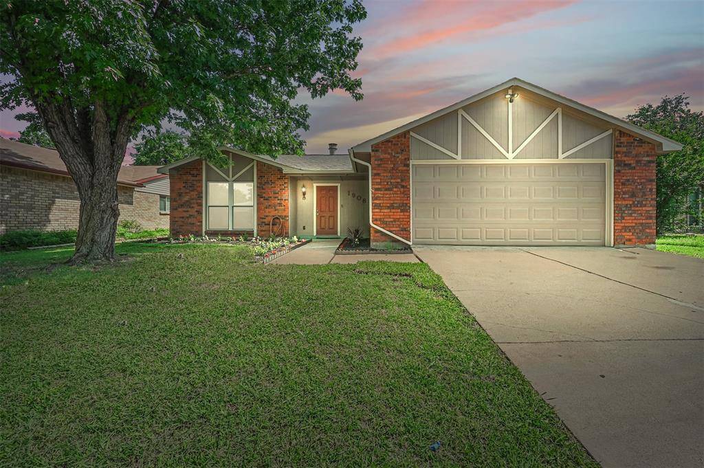 Arlington, TX 76014,1908 Rutherford Lane