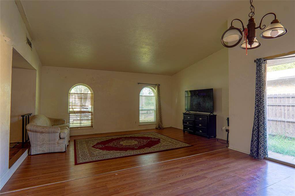 Garland, TX 75043,4329 Mayflower Drive