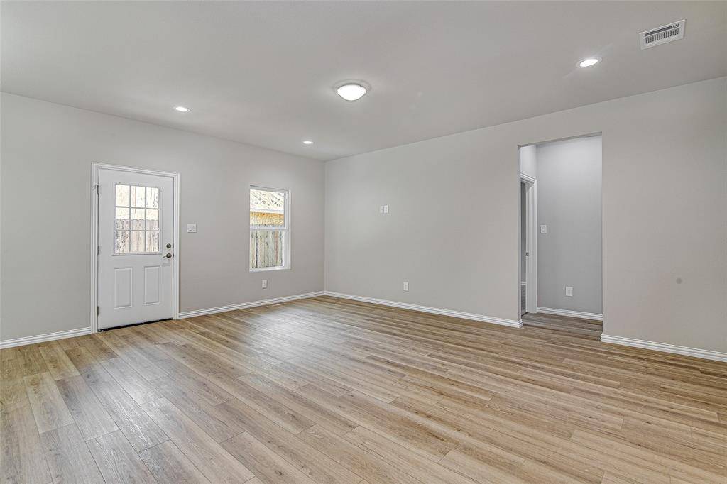 Fort Worth, TX 76105,2515 Birdell Court