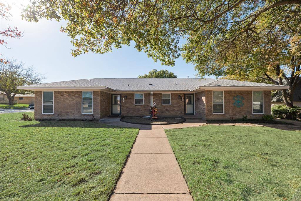 Plano, TX 75074,1801 Camelot Cove