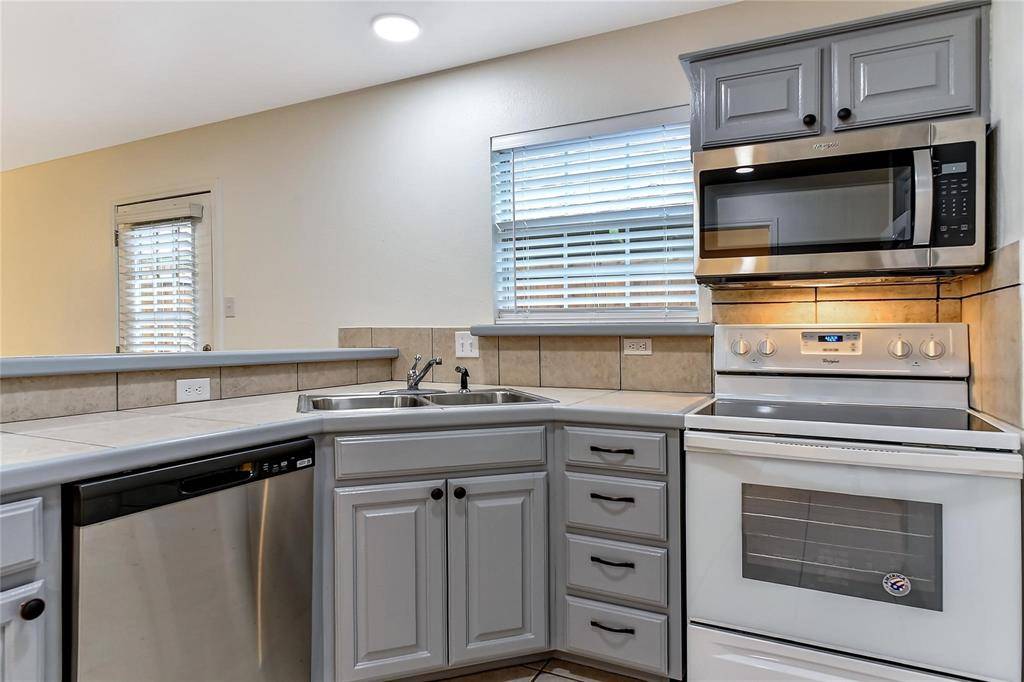 Denison, TX 75020,1026 W Coffin Street #102