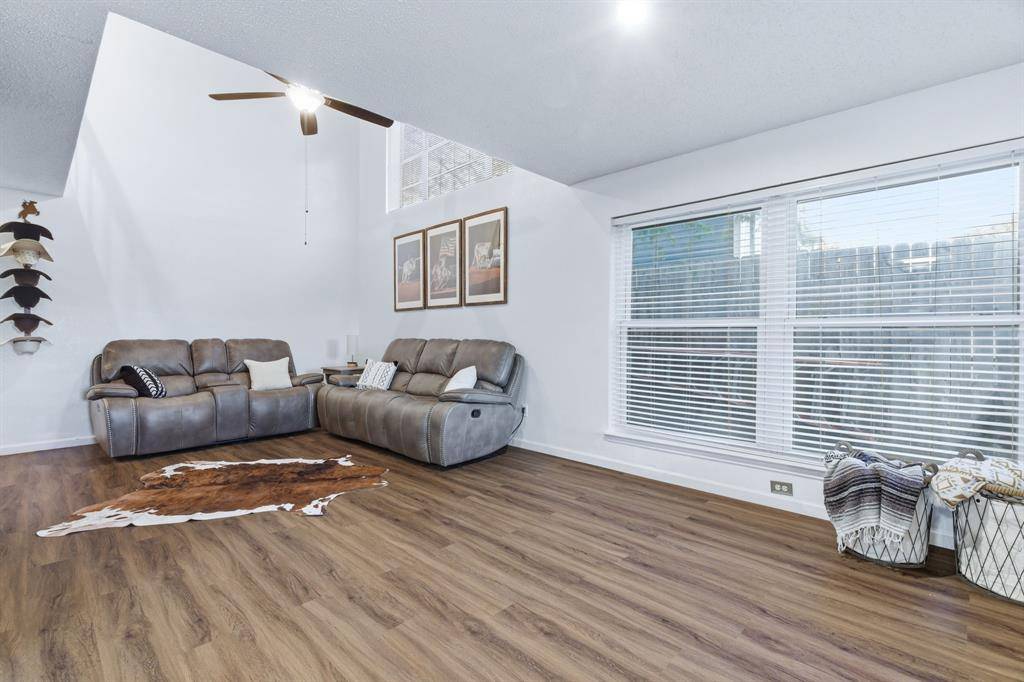 Grand Prairie, TX 75052,2421 Warrington Drive