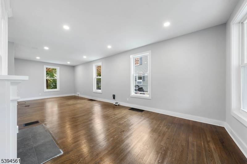 Clinton Town, NJ 08809,66 Leigh St