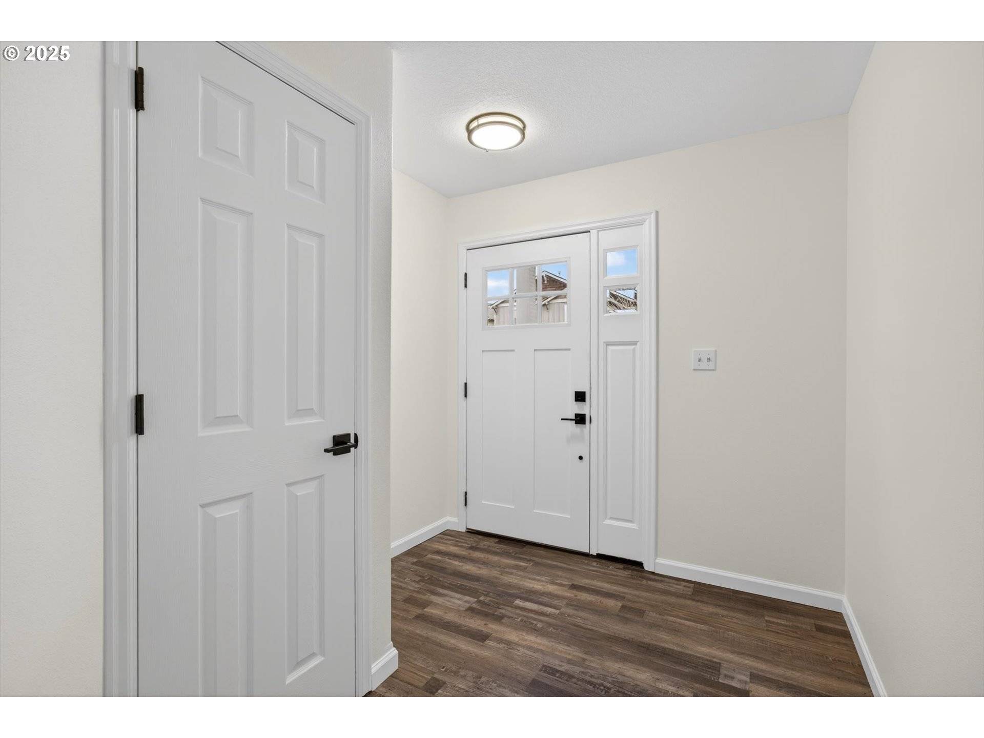 Rainier, OR 97048,808 KING DR