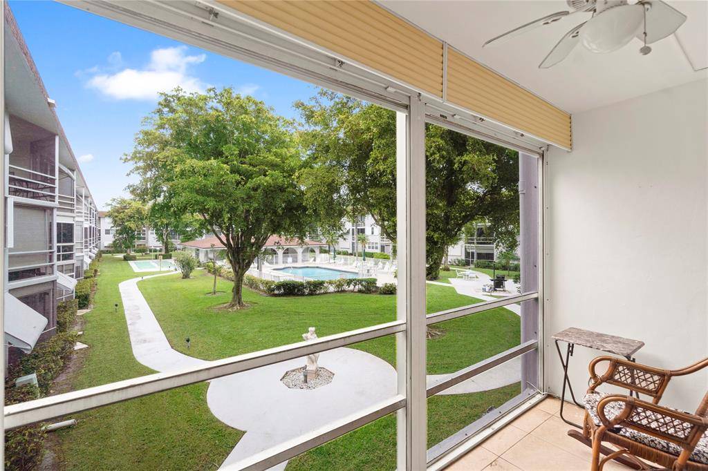 Deerfield Beach, FL 33441,1040 SE 4th Ave #229