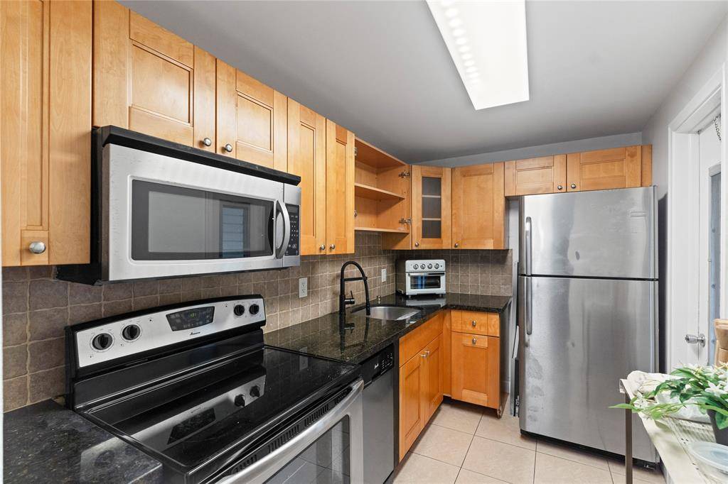 Deerfield Beach, FL 33441,1040 SE 4th Ave #229