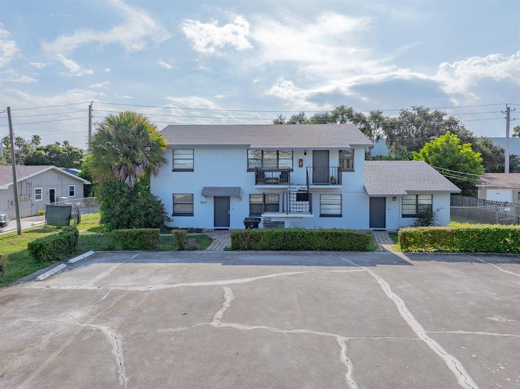 Palm Beach Gardens, FL 33410,8507 Sunset Dr Drive