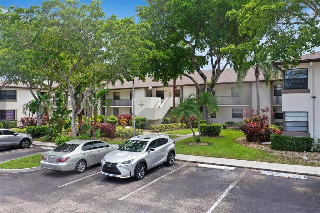 Tamarac, FL 33321,9670 W MCNAB RD #208