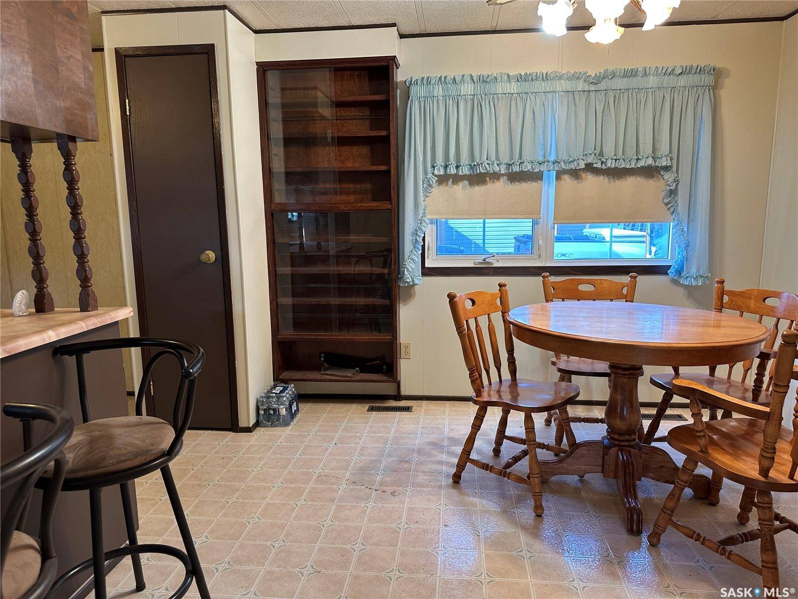 Weyburn, SK S4H 1L5,55 14th STREET