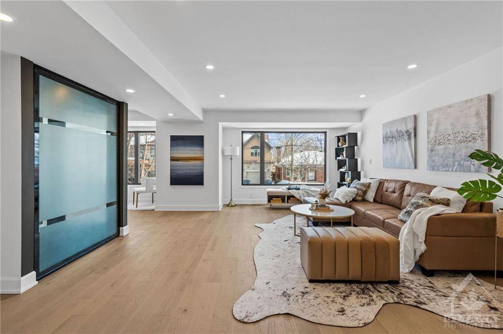 Westboro - Hampton Park, ON K1Z 6E5,628 PARKVIEW RD