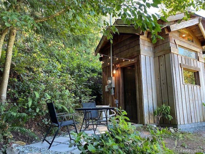 Pender Island, BC V0N 2M2,4616 Mate Rd