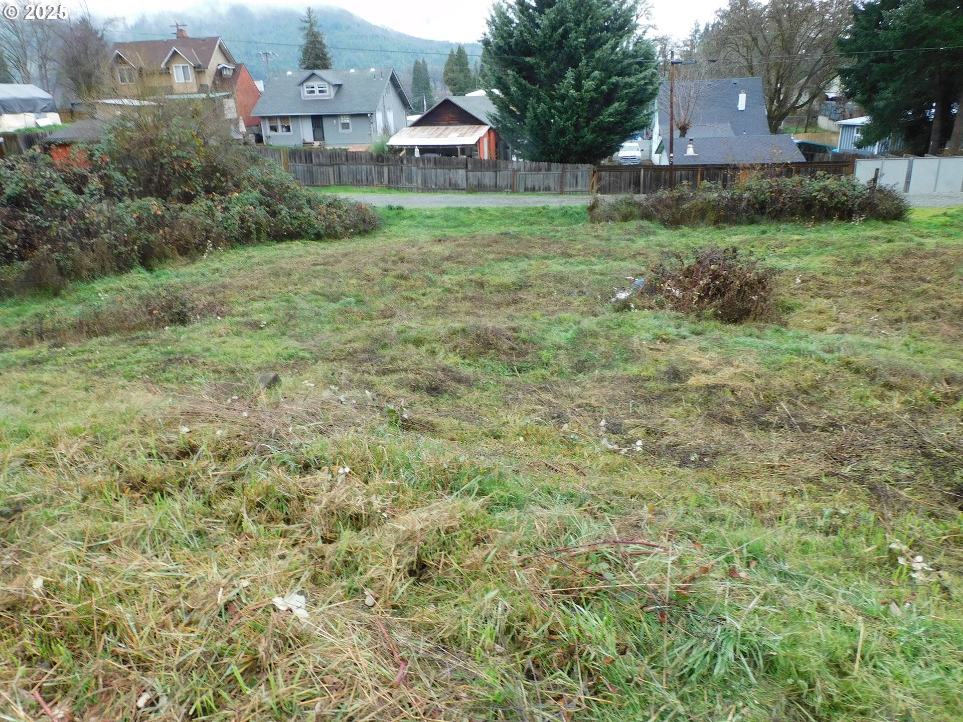 Glendale, OR 97442,361 MONTGOMERY AVE