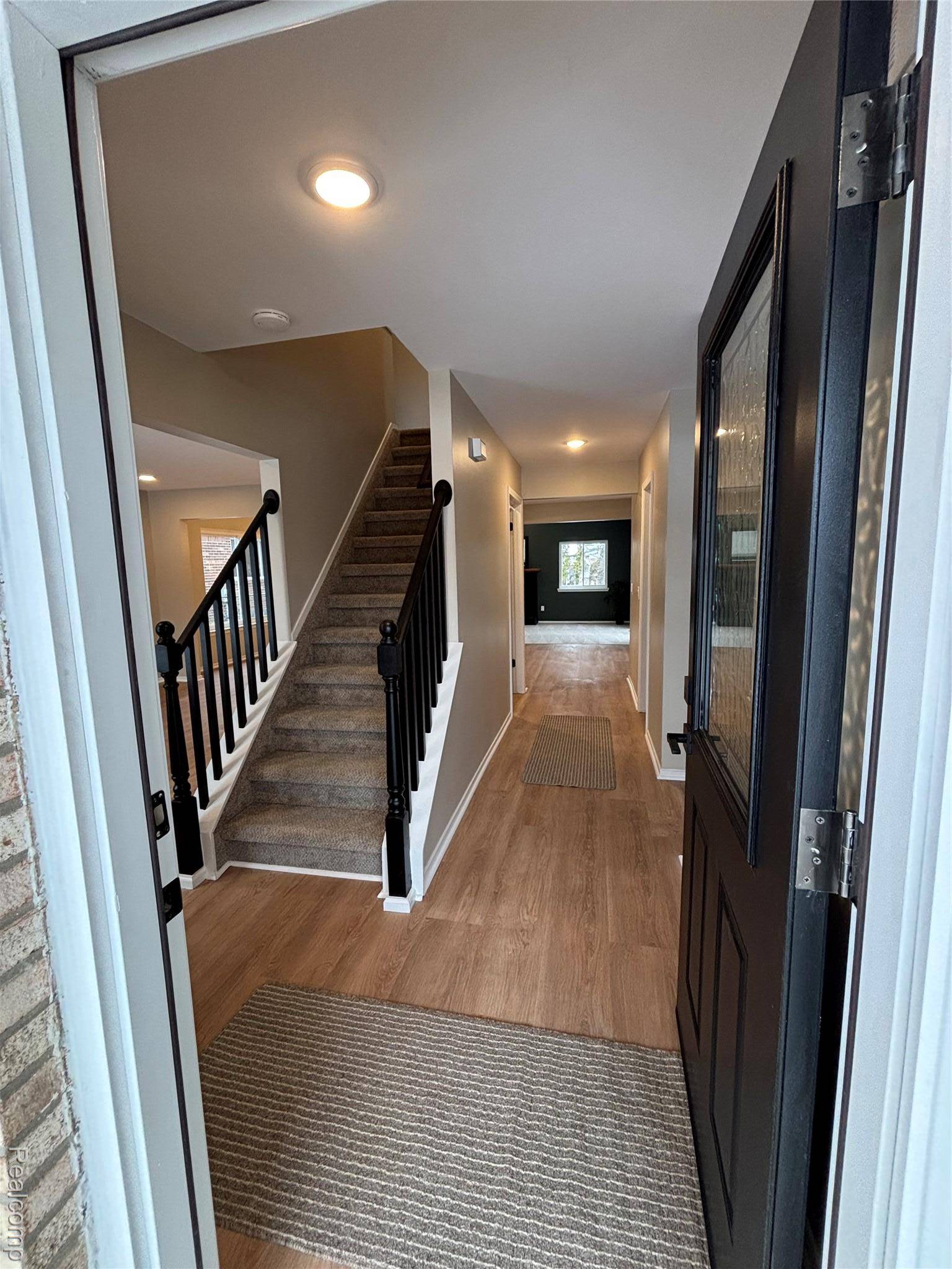 Livonia, MI 48150,8821 Knolson AVE