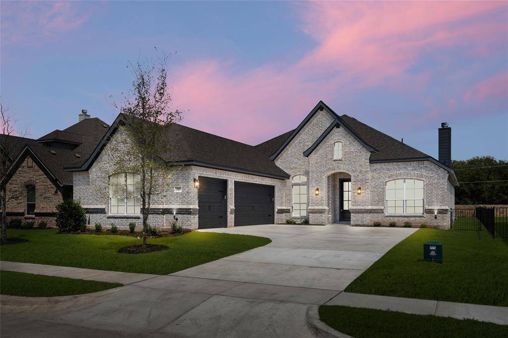 Granbury, TX 76049,345 Paddle Boat Drive