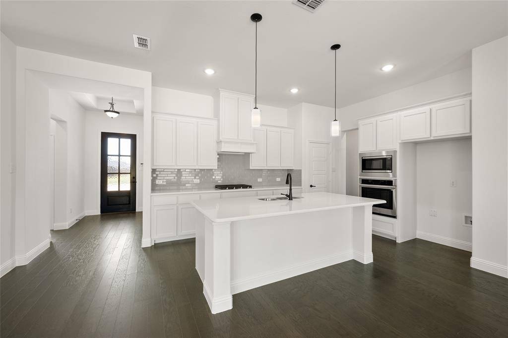 Granbury, TX 76049,345 Paddle Boat Drive