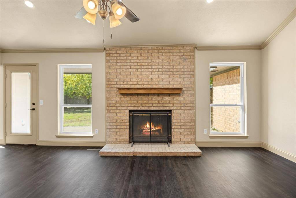 Mansfield, TX 76063,732 Kensington Lane