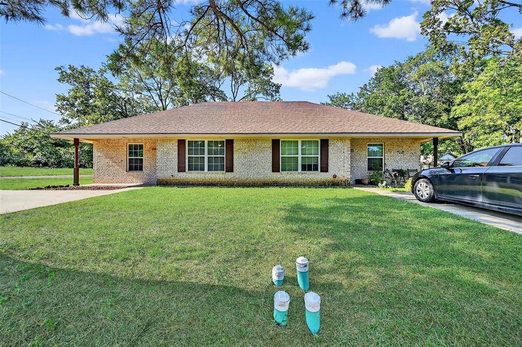Bonham, TX 75418,708 Seven Oaks Road #712