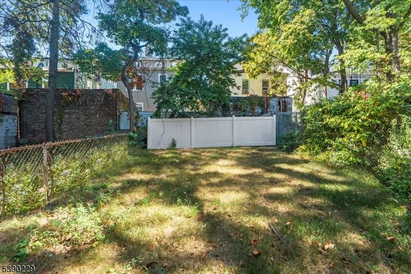 Newark City, NJ 07108,871 S 19Th St