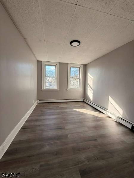 Elizabeth City, NJ 07206,134 E Jersey St #4