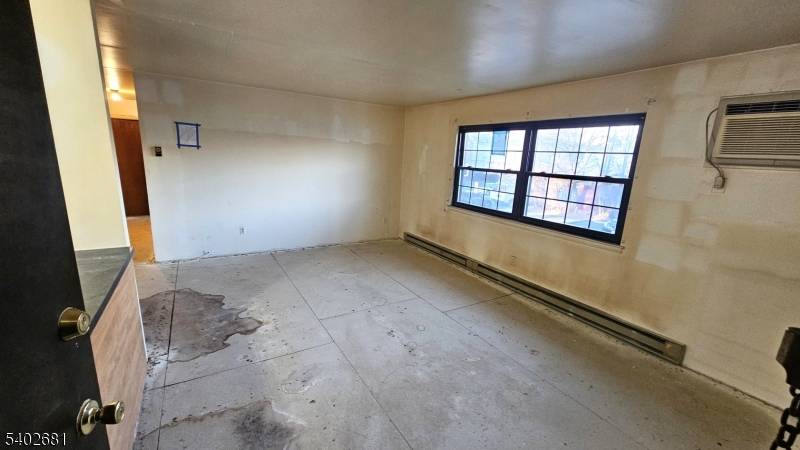 Passaic City, NJ 07055,412-432 Broad Way #32B