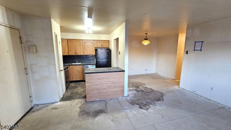 Passaic City, NJ 07055,412-432 Broad Way #32B