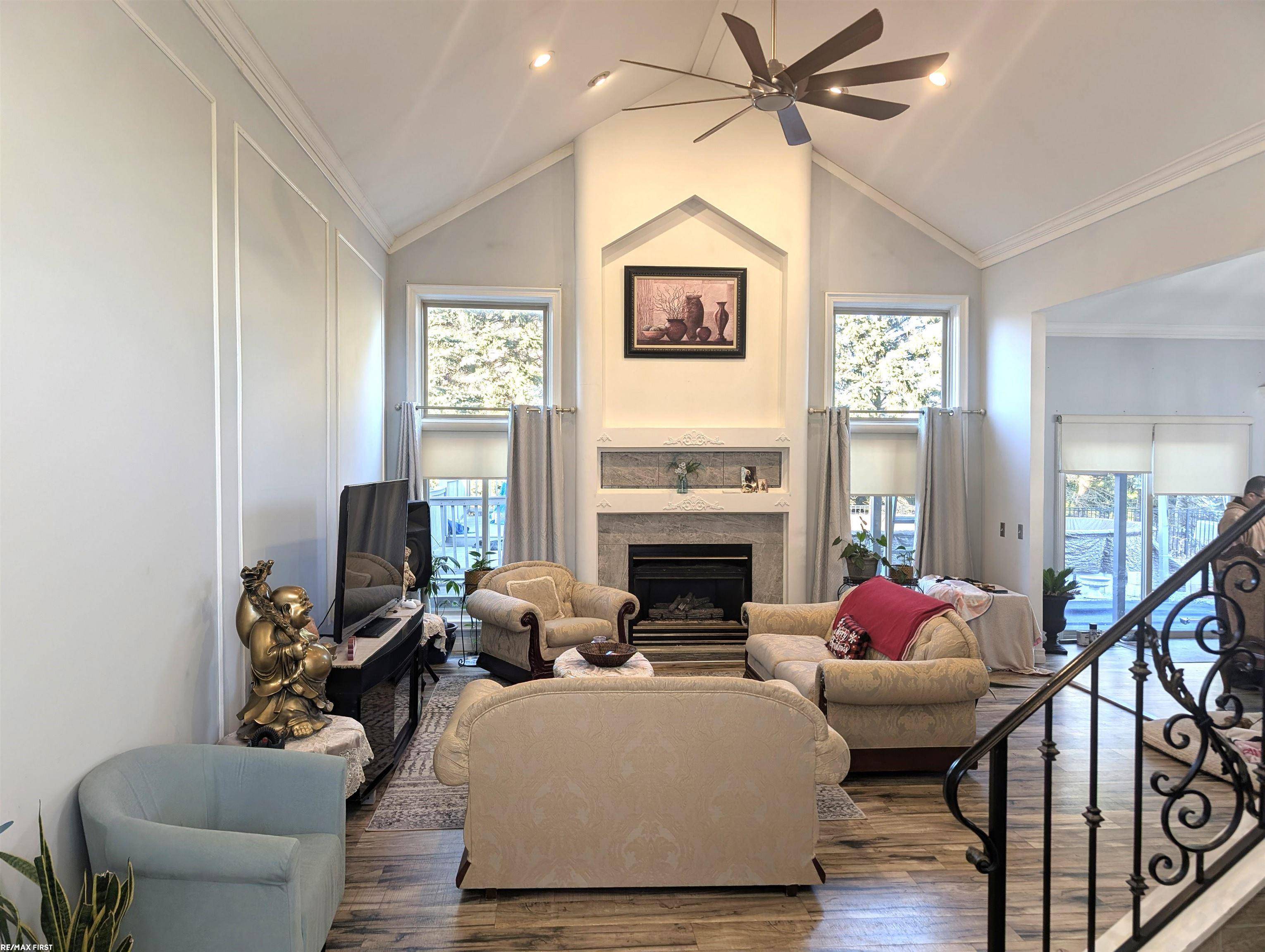 Macomb, MI 48044,18973 Calypso DR