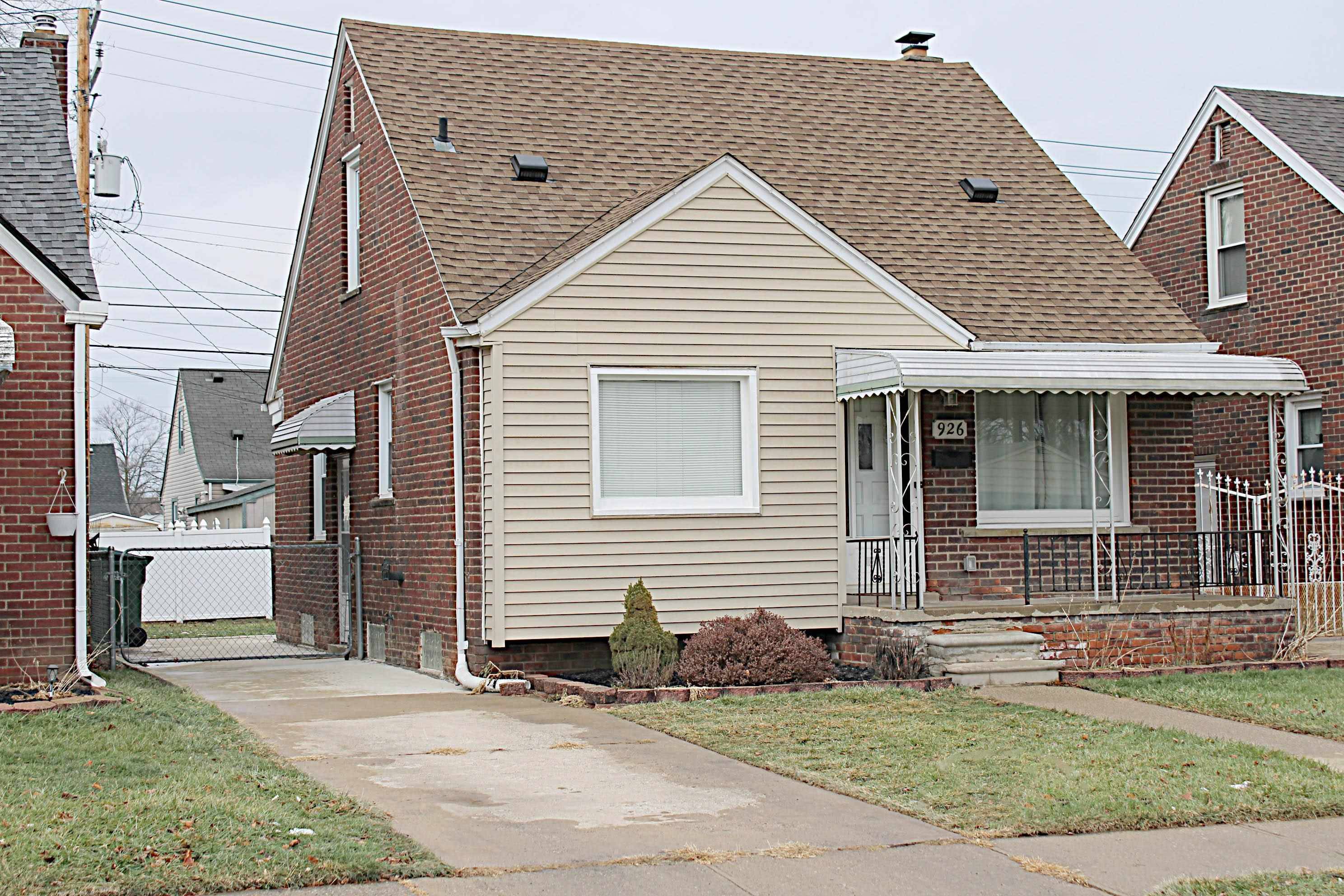 Lincoln Park, MI 48146,926 Mill ST