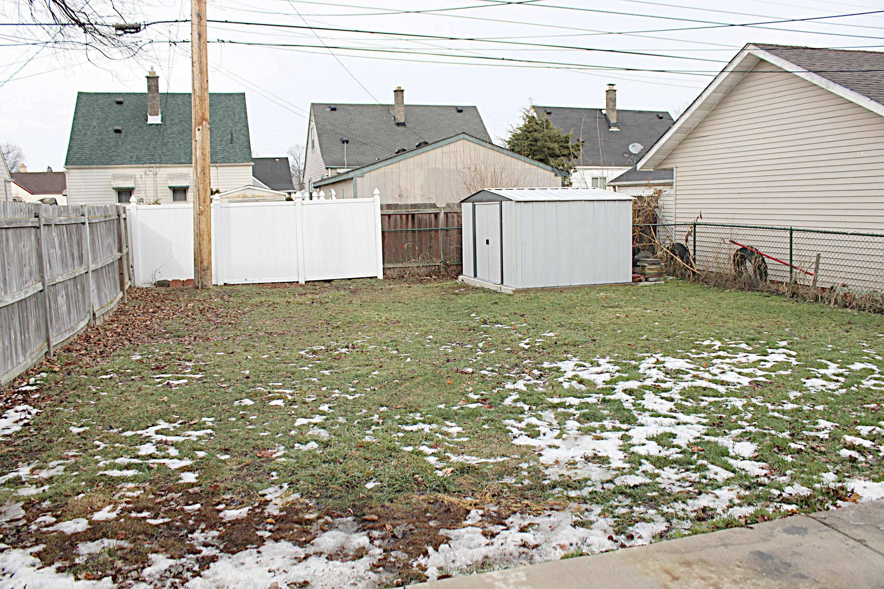 Lincoln Park, MI 48146,926 Mill ST