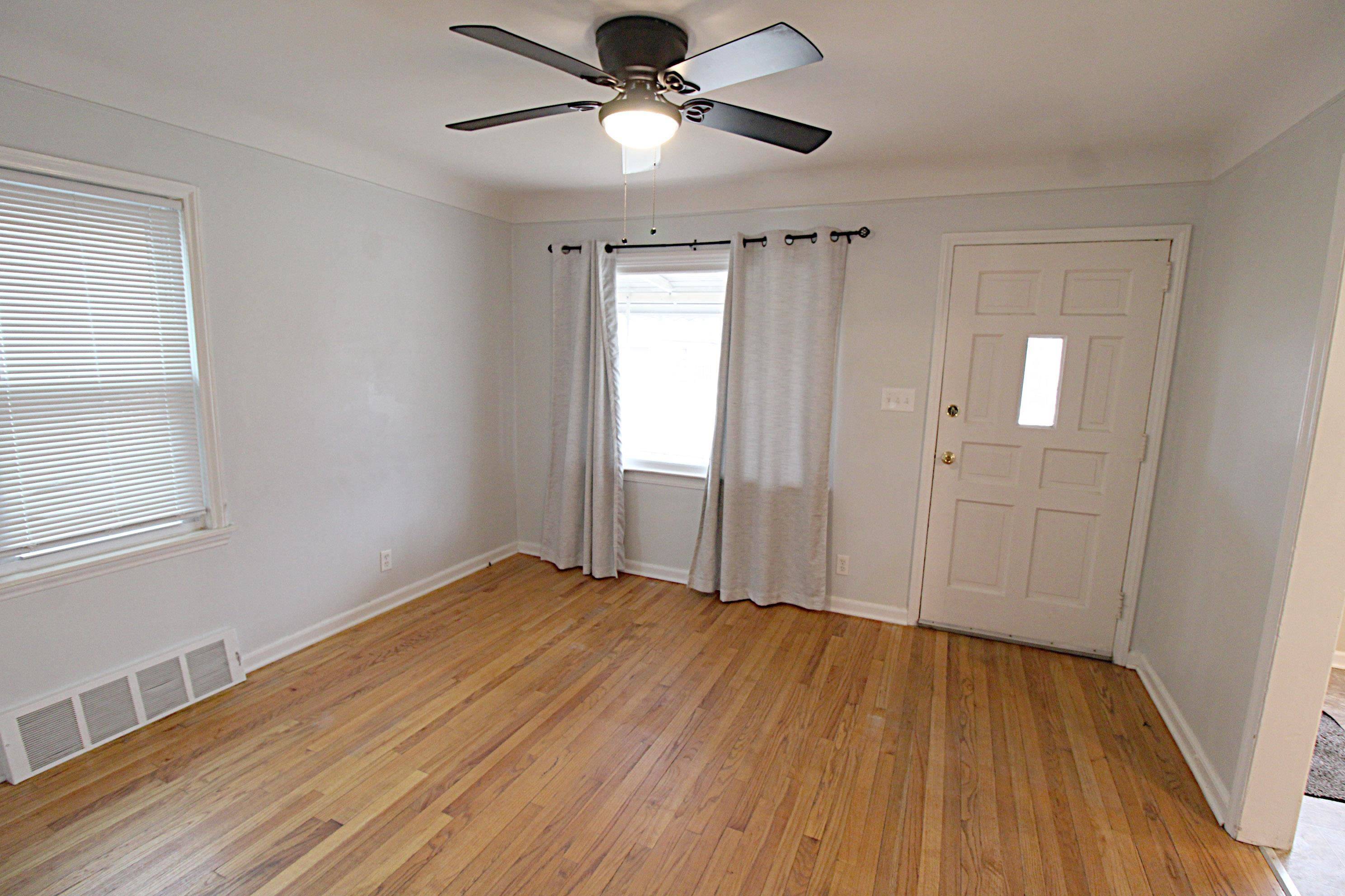 Lincoln Park, MI 48146,926 Mill ST