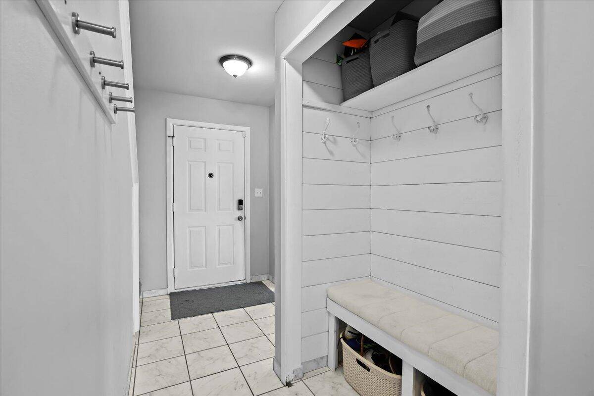 Southfield, MI 48076,29945 Everett ST