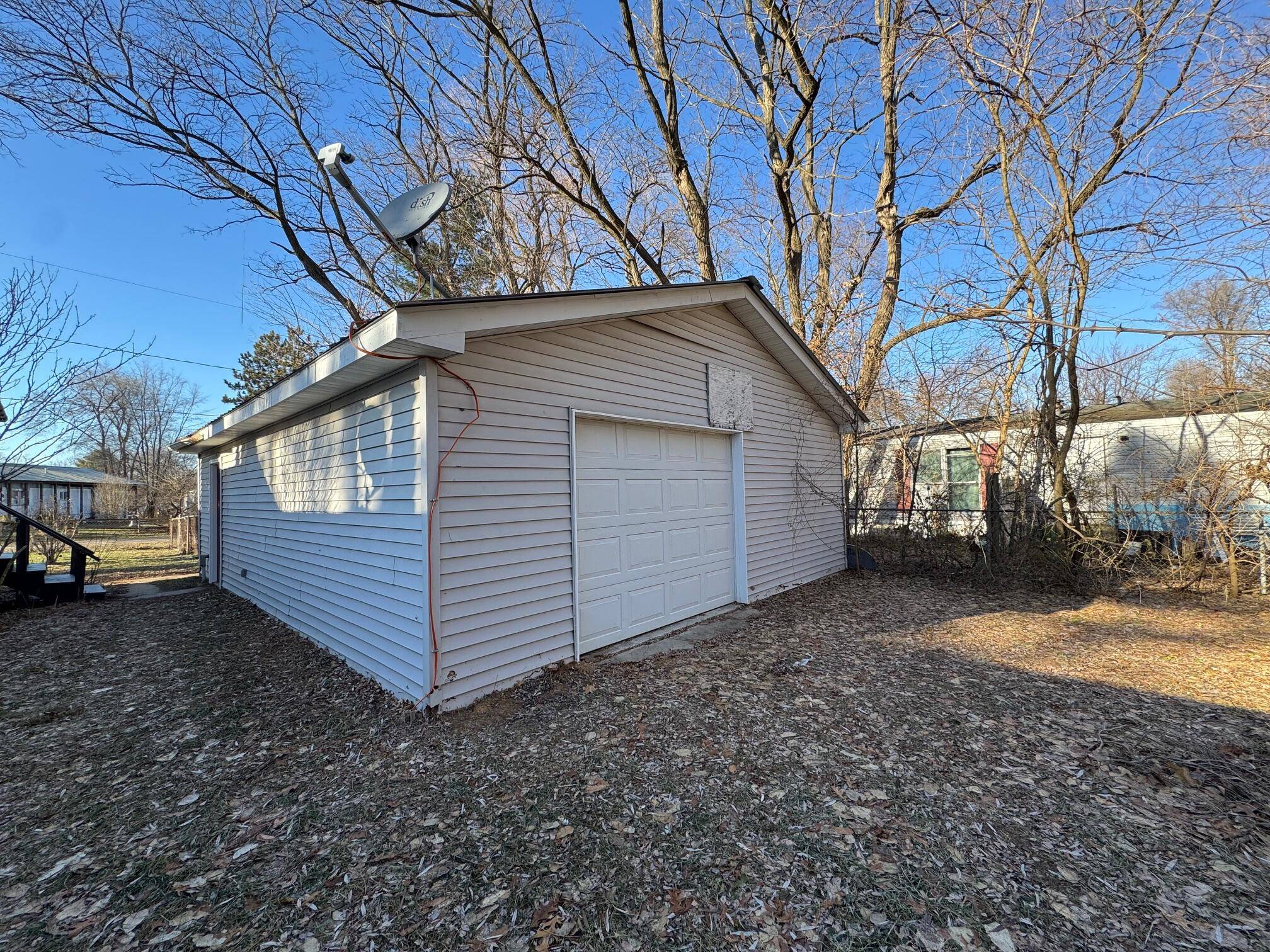 Jackson, MI 49201,3563 Nash DR