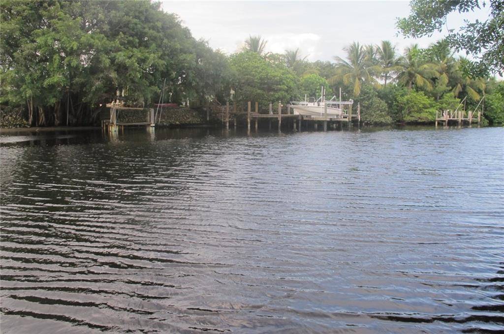 Deerfield Beach, FL 33441,93 NE 7th Ct #1