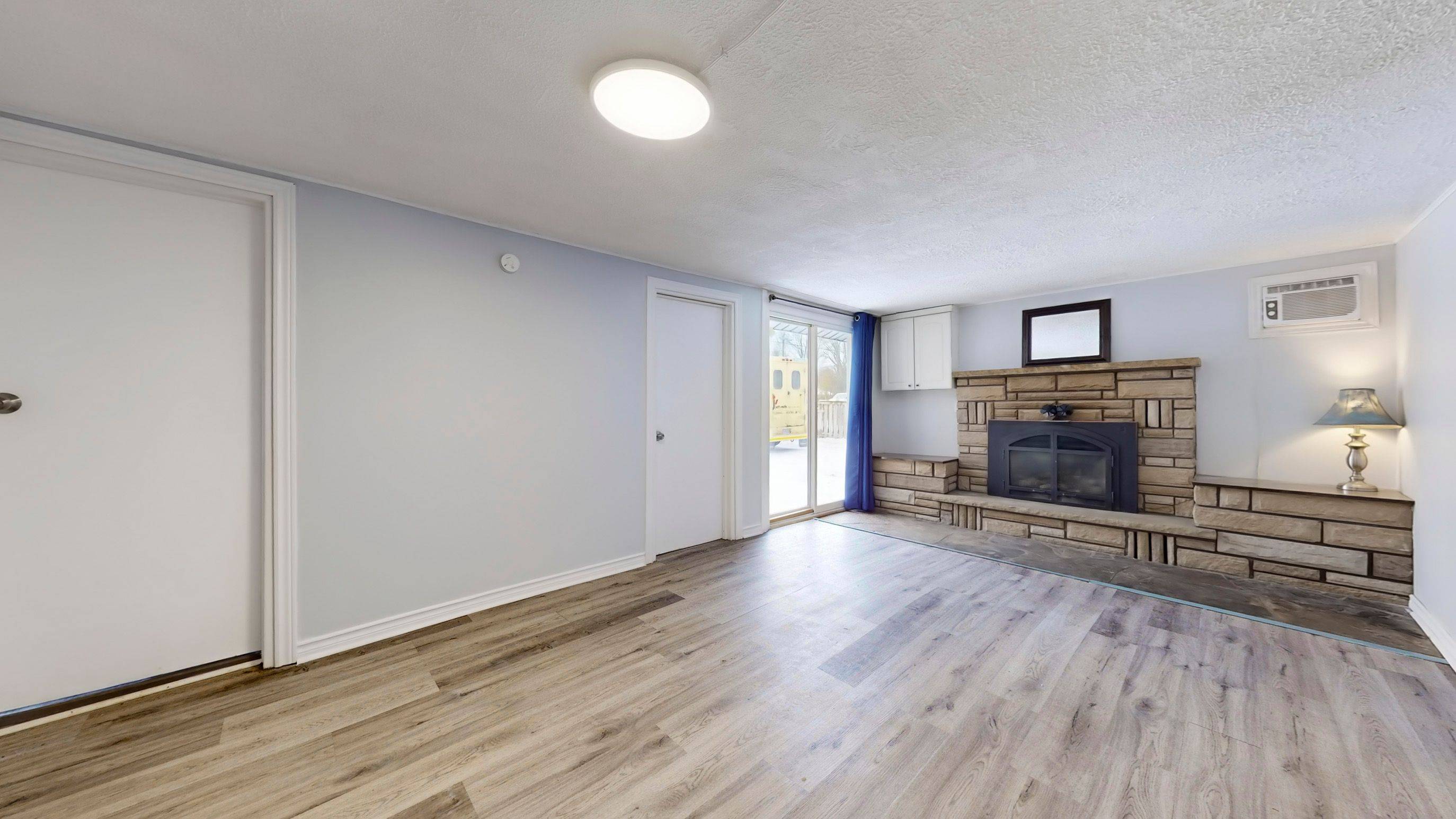 Georgina, ON L0E 1N0,31474 Lakeridge RD