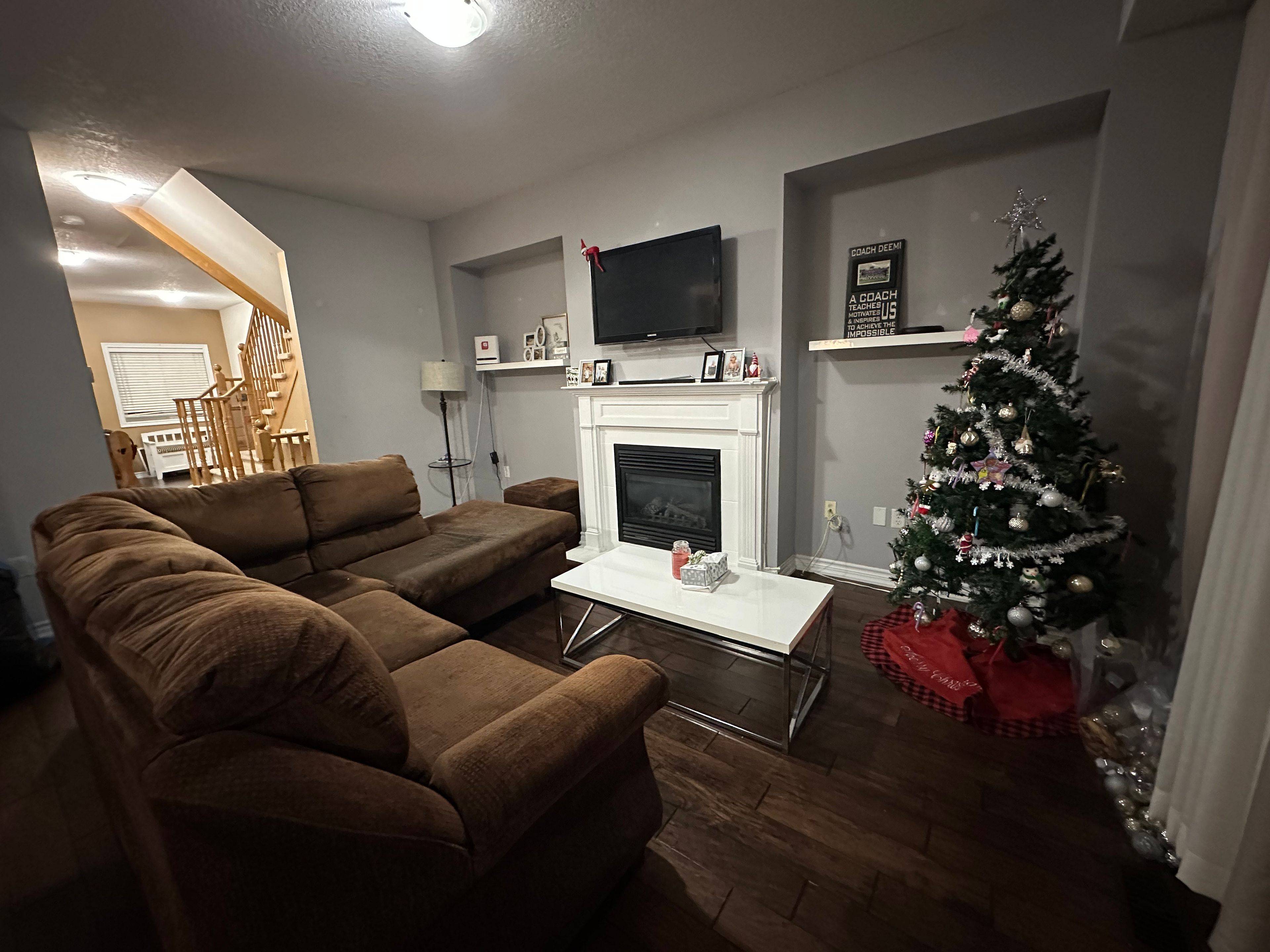 Milton, ON L9T 8L8,573 Murray Meadows PL