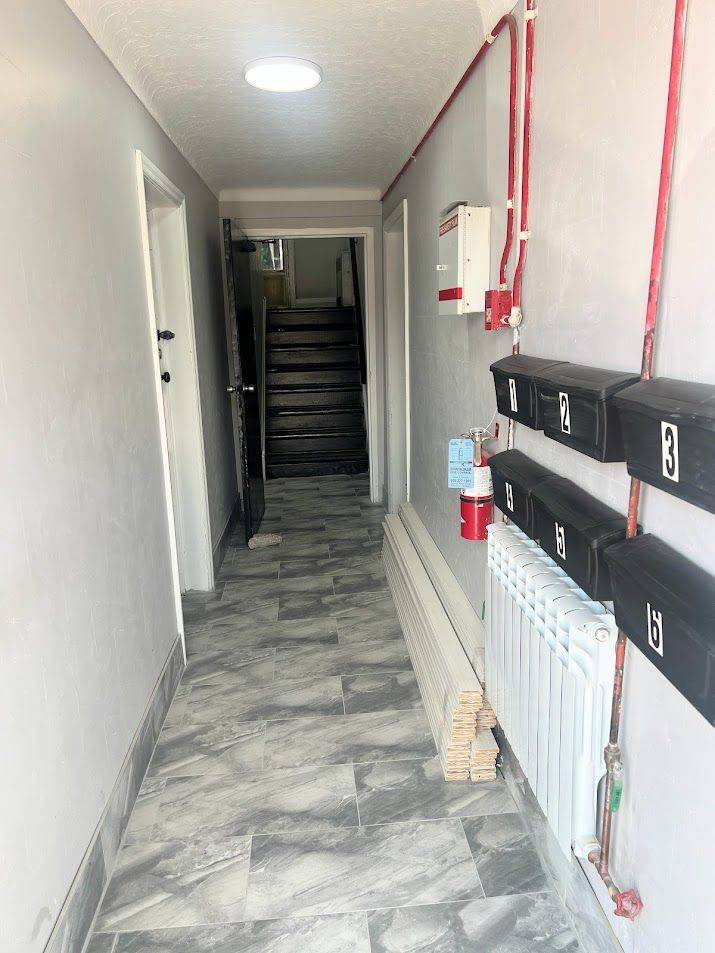 Thorold, ON L2V 2P5,21 Towpath RD #2