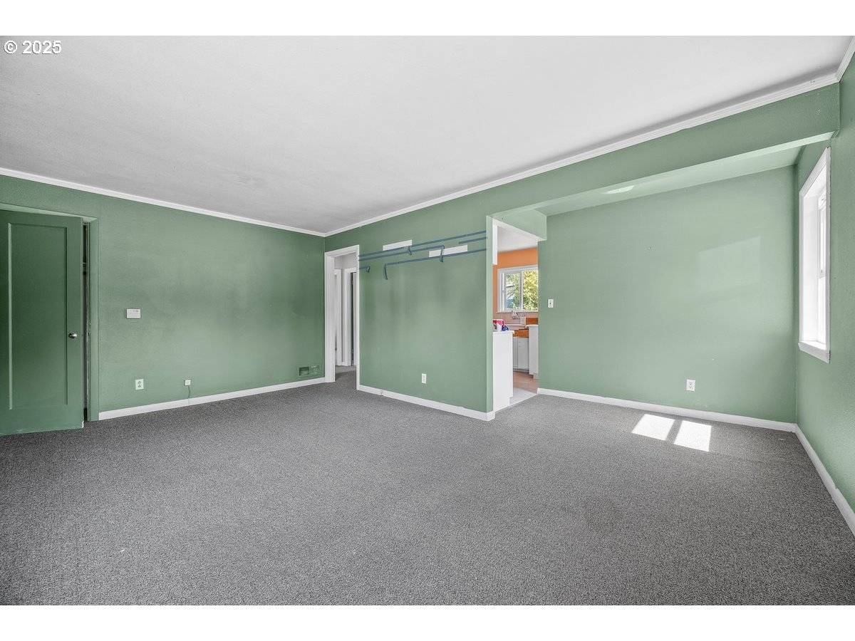 Portland, OR 97213,12 NE 75TH AVE