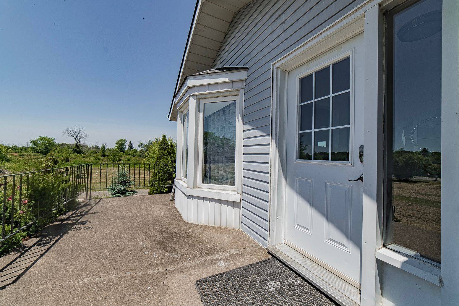 Niagara Falls, ON L2E 6S6,2687 Baker RD